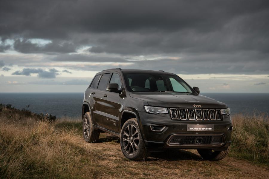  Jeep Grand Cherokee 75th Anniversary 2016 года  (UK) (фото 1 из 3)
